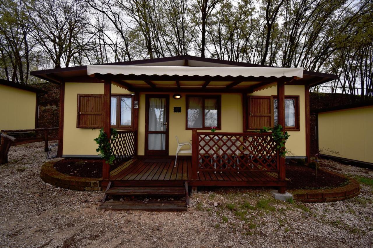 Agriturismo B&B Corte Tonolli Valeggio sul Mincio Exterior foto