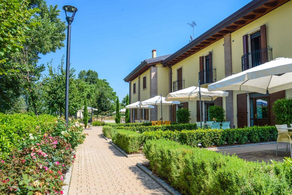 Agriturismo B&B Corte Tonolli Valeggio sul Mincio Exterior foto