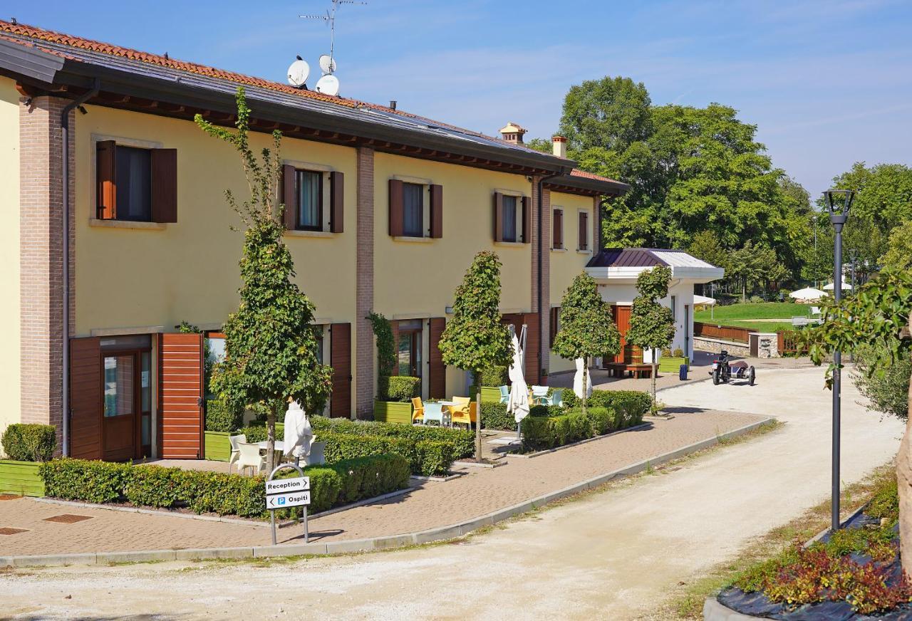 Agriturismo B&B Corte Tonolli Valeggio sul Mincio Exterior foto