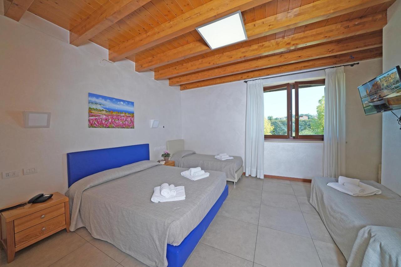 Agriturismo B&B Corte Tonolli Valeggio sul Mincio Exterior foto